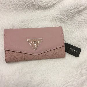 New guess wallet